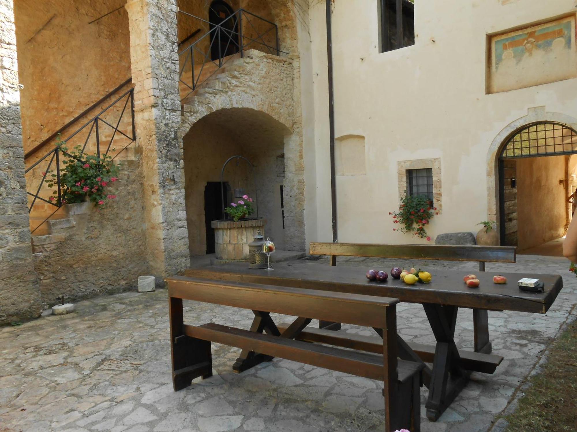 Abbazia San Pietro In Valle Ferentillo Eksteriør bilde